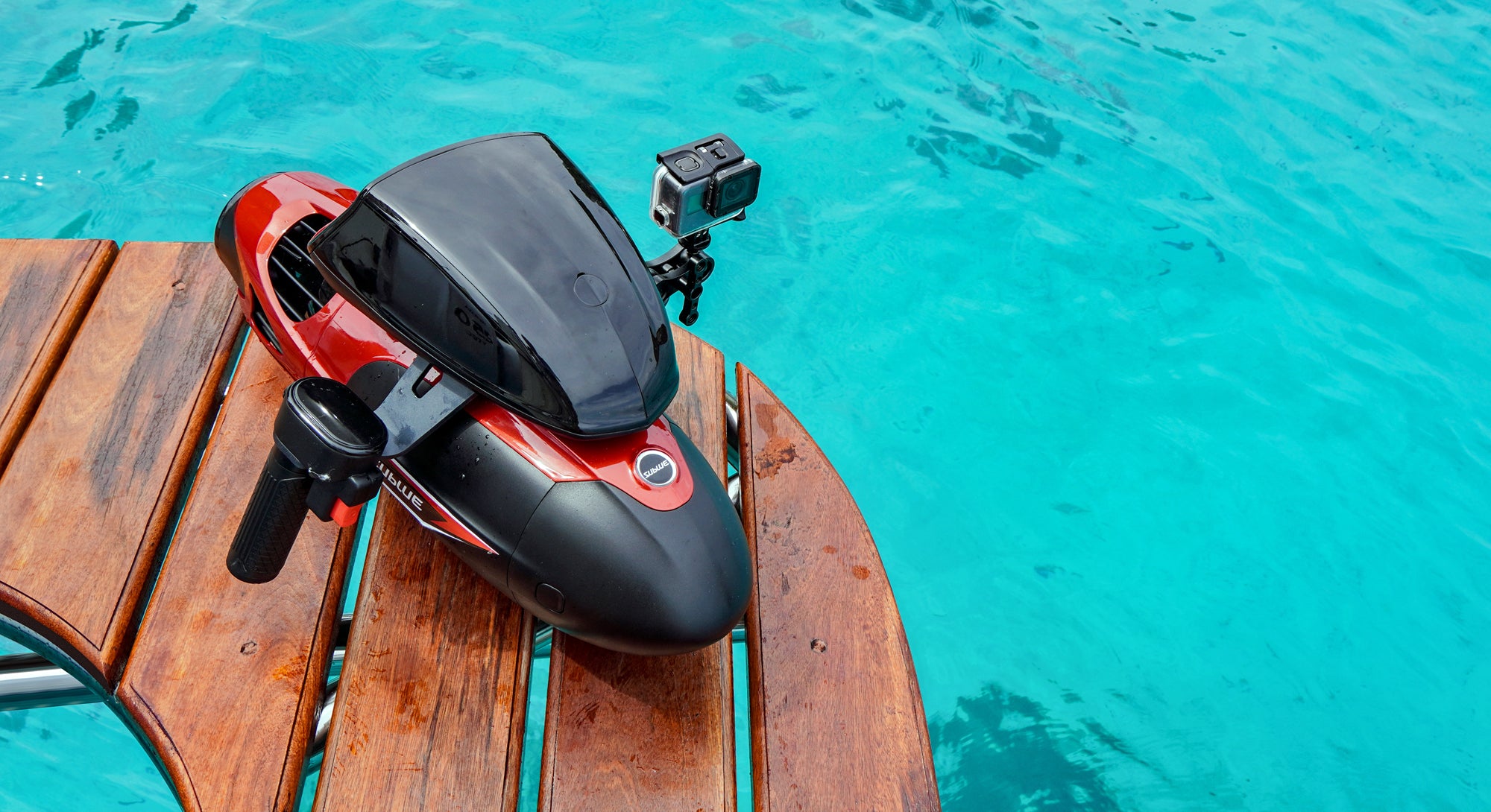 Sublue Vapor undervandsscooter på en båd